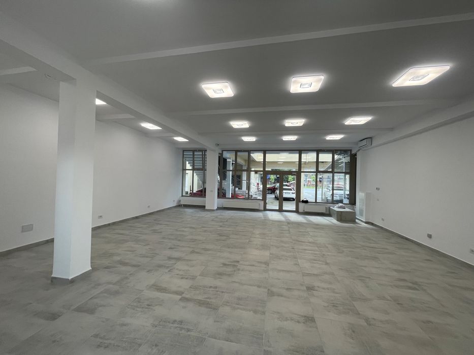 Inchiriez spatiu comercial 118mp, parcari disponibile