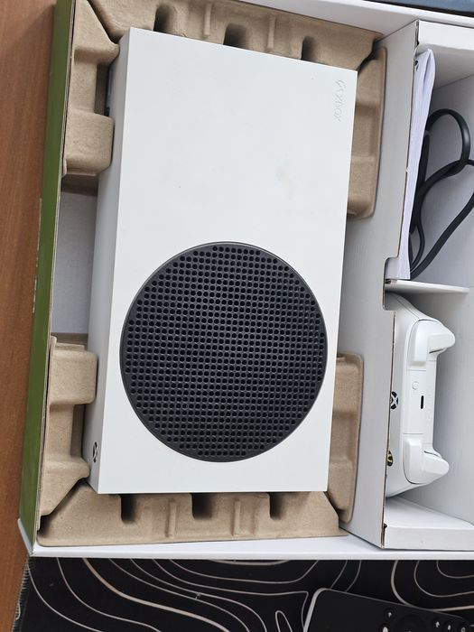 Xbox Series S 512GB | 1 Геймпад | Состояние отличное