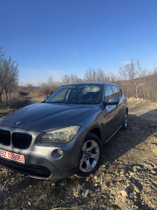 BMW X1 sDRIVE 2.0 diesel 177cp, automat, trapa, clima, scaune incalzit