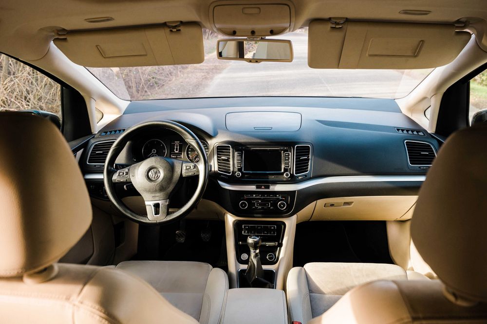 VW Sharan 2.0 TDI 210 CP – Highline – 5 Locuri – Full Dotări – 2012