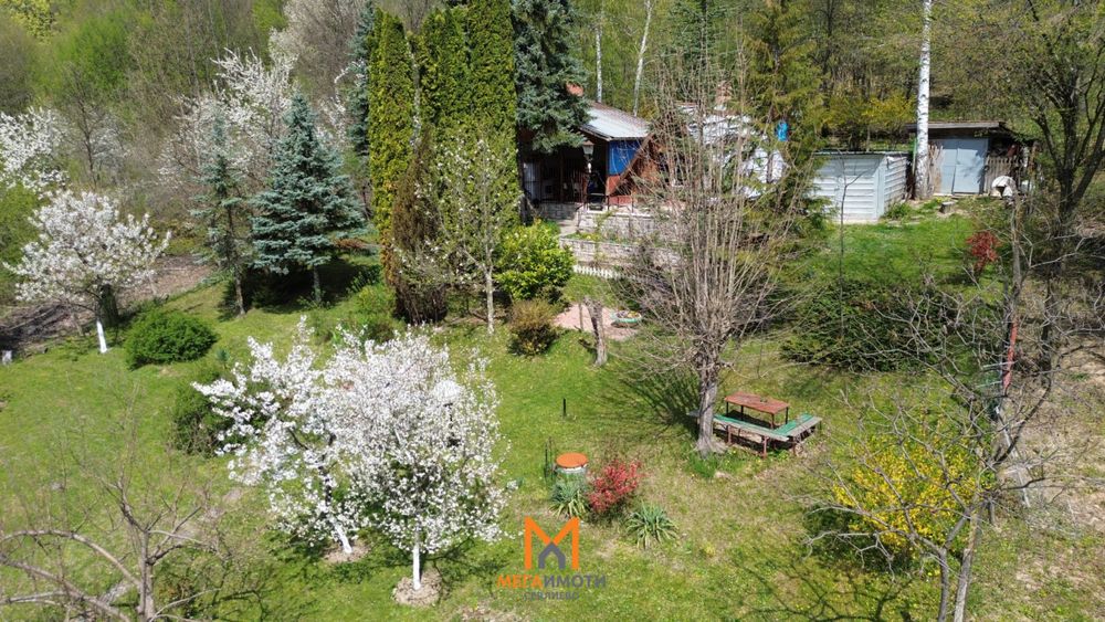 Продажба Къща гр. Севлиево - с. Кръвеник 58m² и двор 705m²
