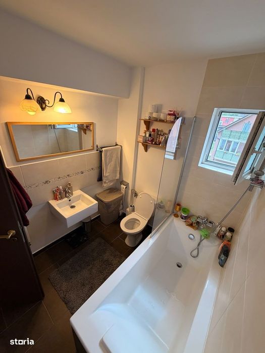 Apartament 3 camere cu scara interioara, mobilat si utilat, parcare