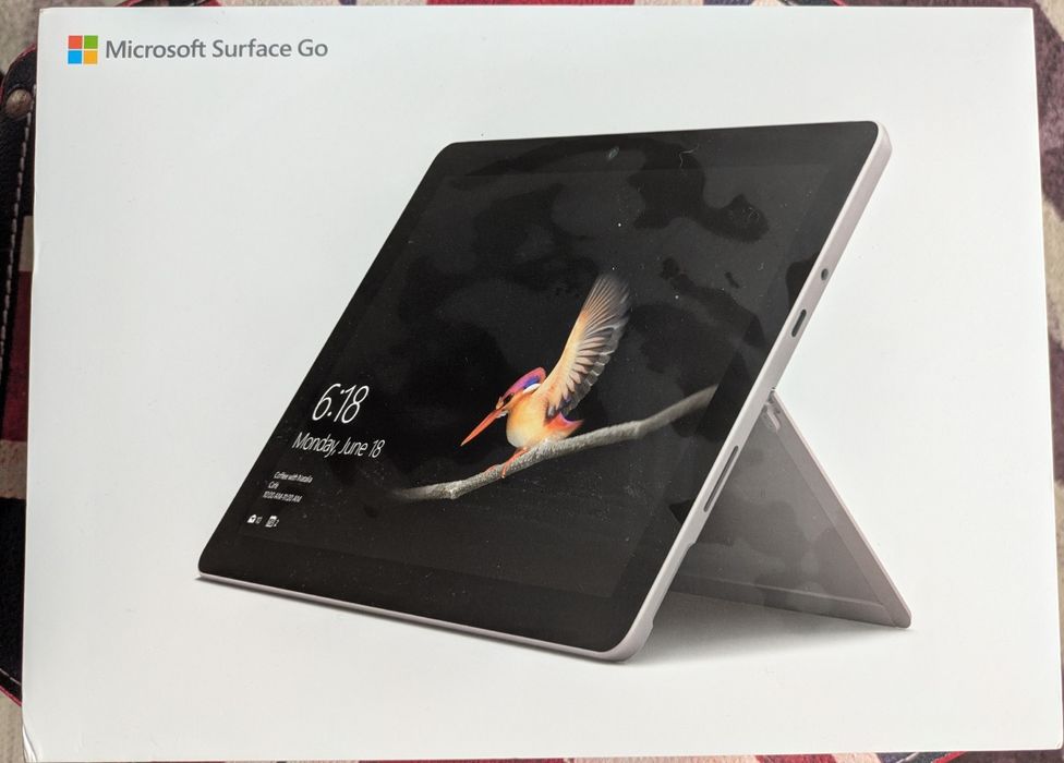 Laptop 2 în 1 Microsoft Surface Go, 64 gb, 4 gb ram, ecran 10 inch