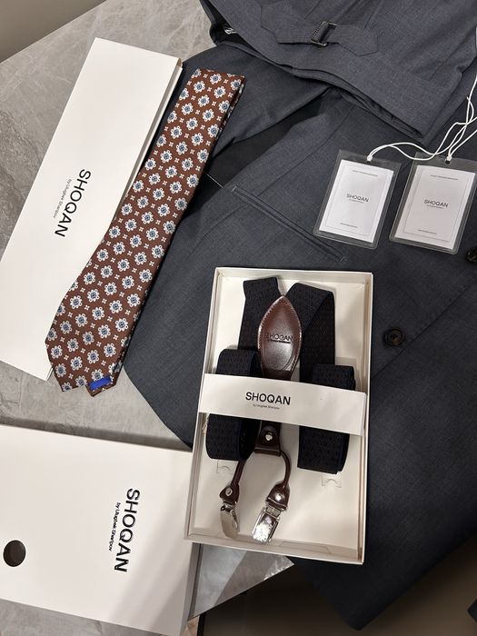 Костюм от бренда Шокан