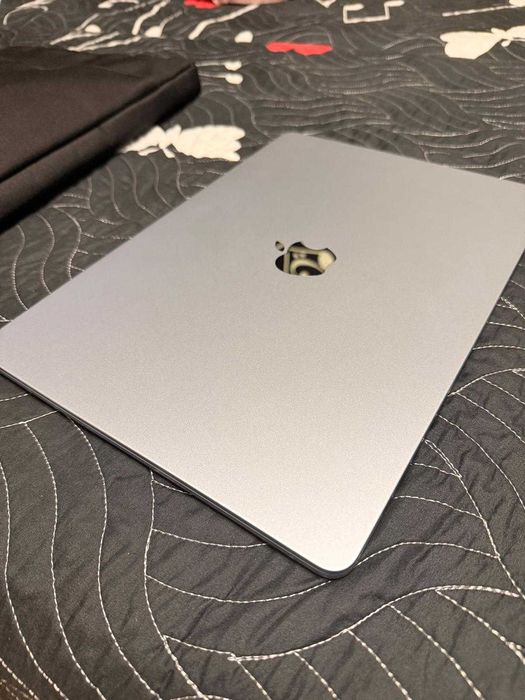 macbook pro m4 24 gb second hand si noi de vanzare • Anunturi • OLX.ro