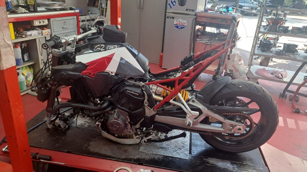 Motor propulsor accesorii Ducati Multistrada V4