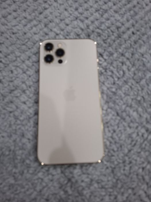 Продам айфон 12 pro