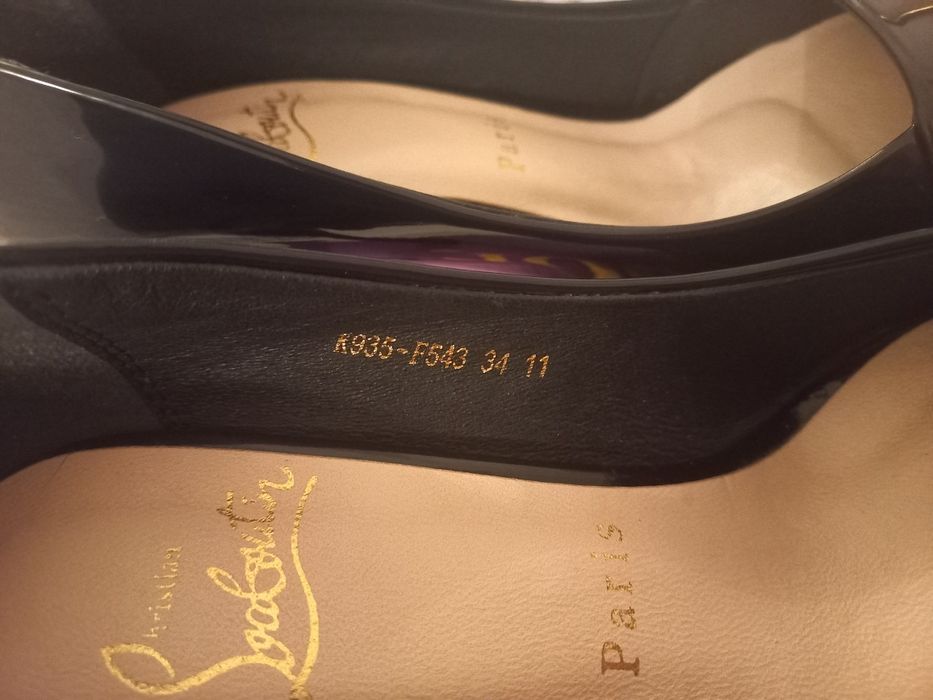 Туфли сатылады. 34 размер.