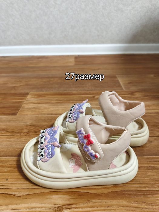 Продам обувь для девочек