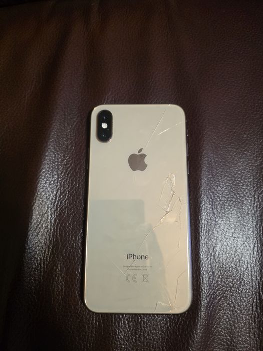 iPhone XS на запчасти / не включается
