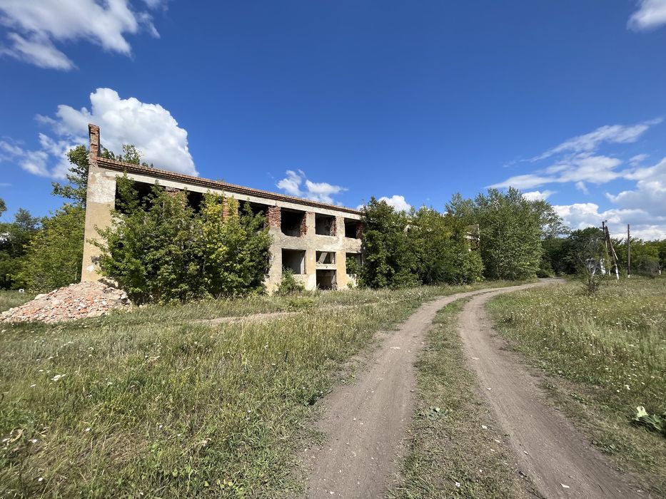 Разбор! Продается здание клуба под разбор!!!