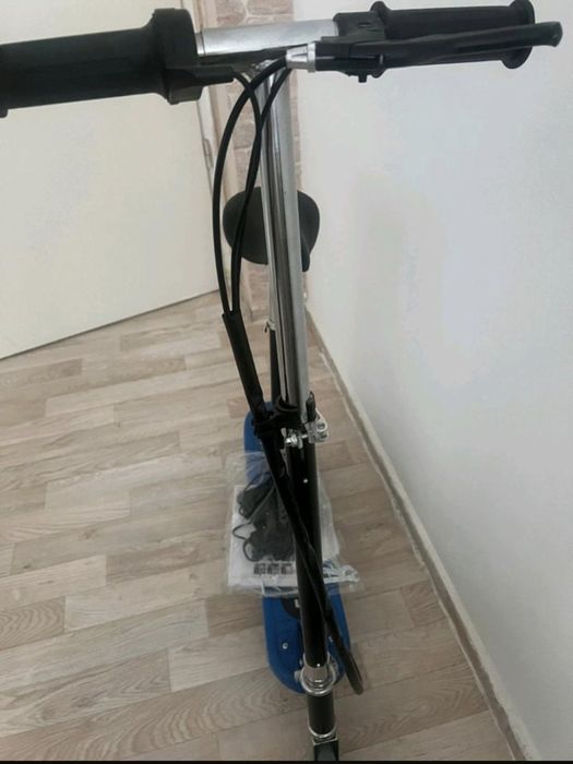 E-scooter electric