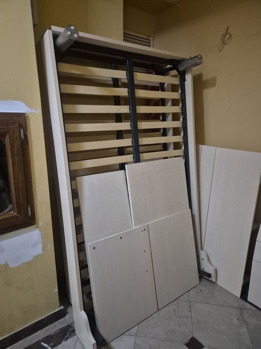 Кровать полуторо спальнпя