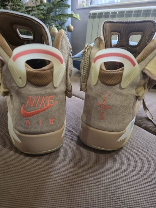 Jordan 6 Travis Scott mar 43