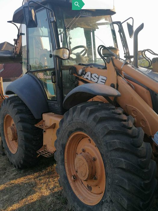 Vând Buldoexcavator Case 695 SR