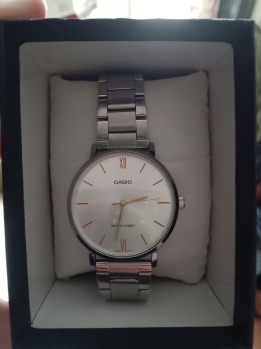Casio часы, продам