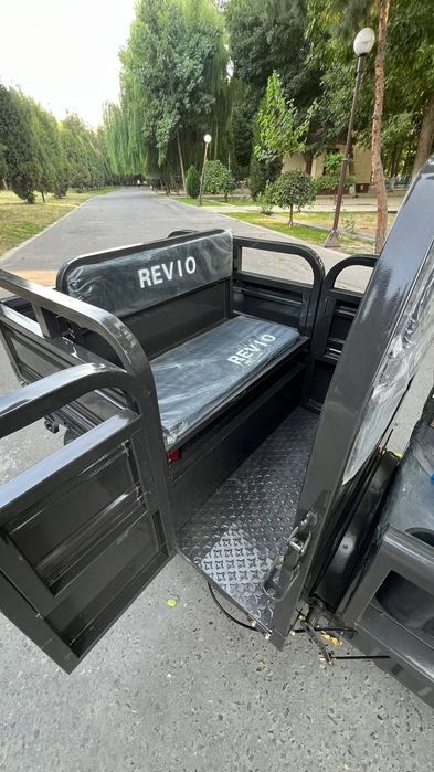 Uch Oyoqli skuter 300kg