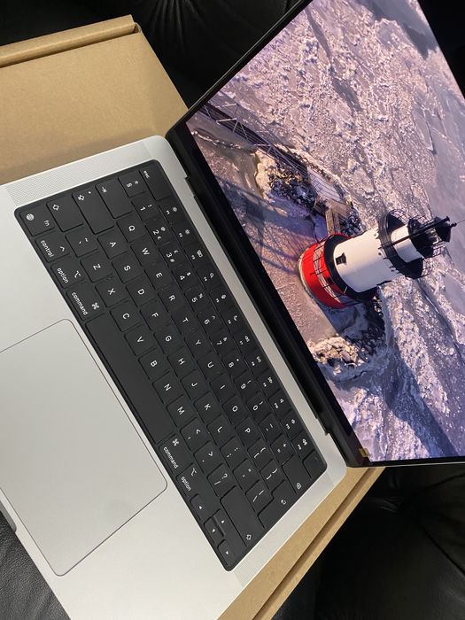 MacBook Pro 14-inch / M2 Pro / 16 Gb RAM / 512 gb / Space Gray / Nou