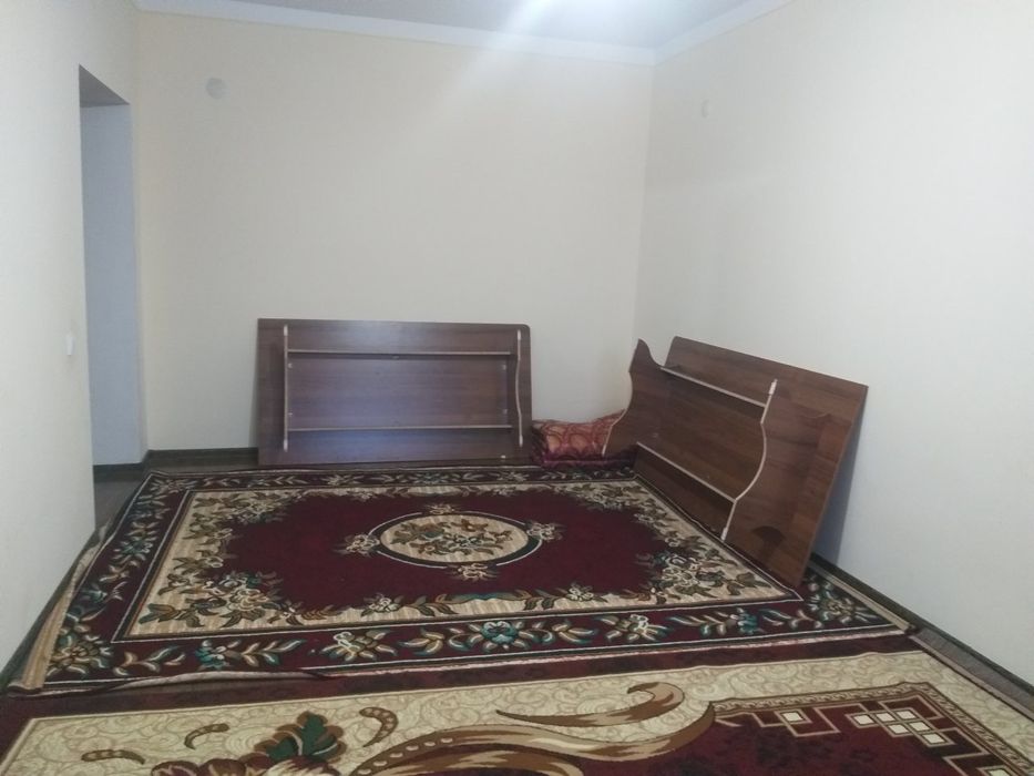 Аренда метро беруни 1.хонали оилага берилади расмдаги уй