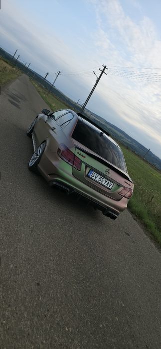 Mercedes-Benz E63 AMG 4MATIC – 2014 | 680 CP | Motor 50.000 km |