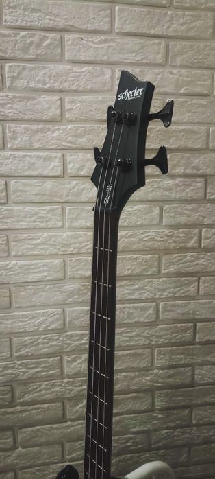 Электробас Schecter Stiletto Stealth 4