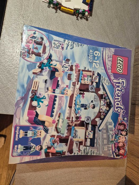 OCAZIE - LEGO Friends 41322 - Patinoar - 60% reducere, ca nou