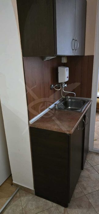 Продава се Тристаен апартамент в Пловдив, Изгрев - 70 кв.м за 496 €/кв.м - Снимка #2