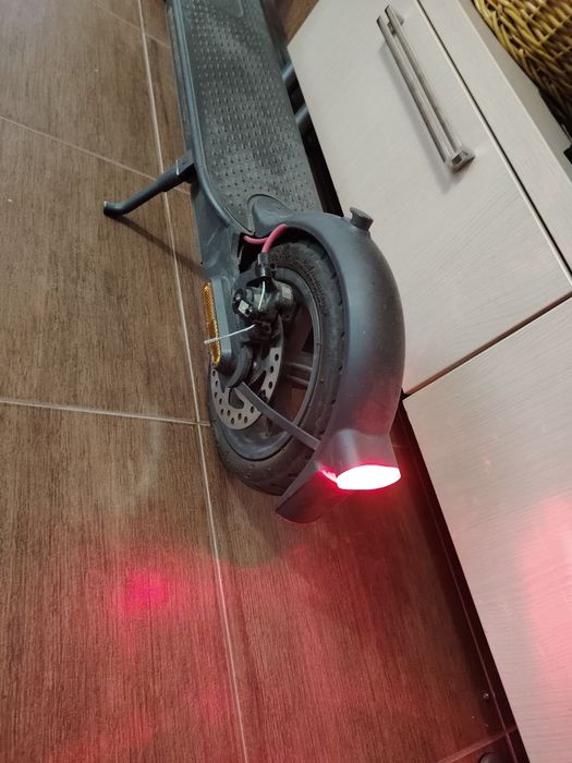 Trotineta electrica Xiaomi ProScooter 2