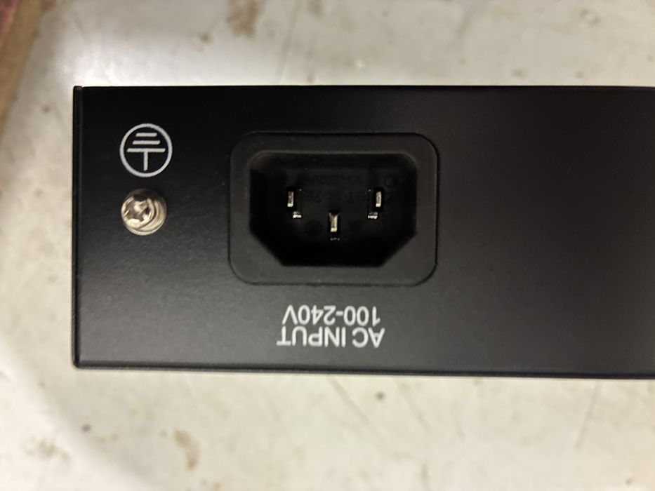 HRUI PoE switch HR-900 4ports 10/100