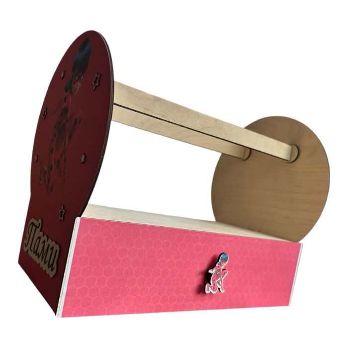 Кутия за диадеми “Калинката и черния котарак”