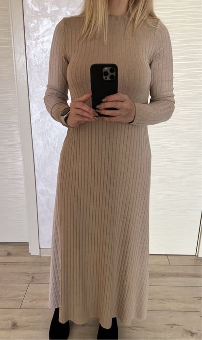 Есенни рокли размер М