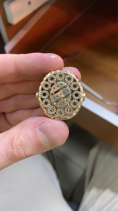 Продам золотой перстень