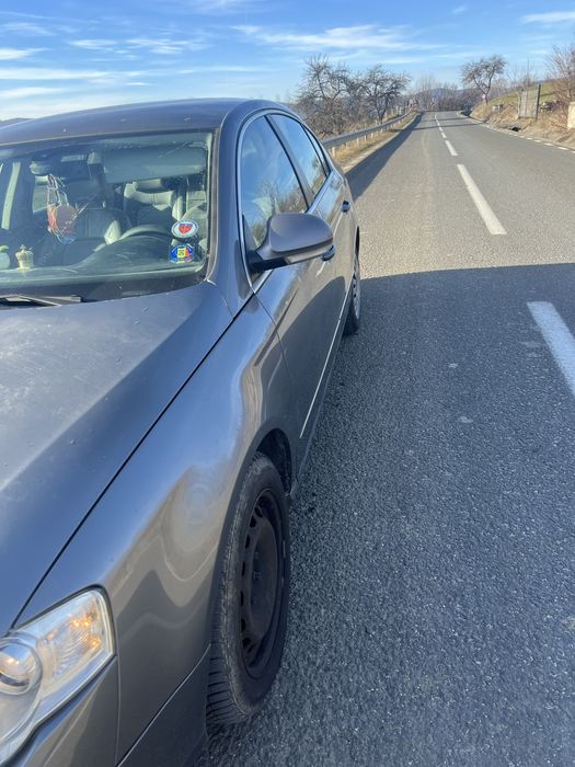 Vând Volkswagen passat, an 2005.