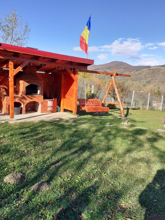 Casa in zona de munte"Căsuța din Livadă"cu ciubar,Prahova