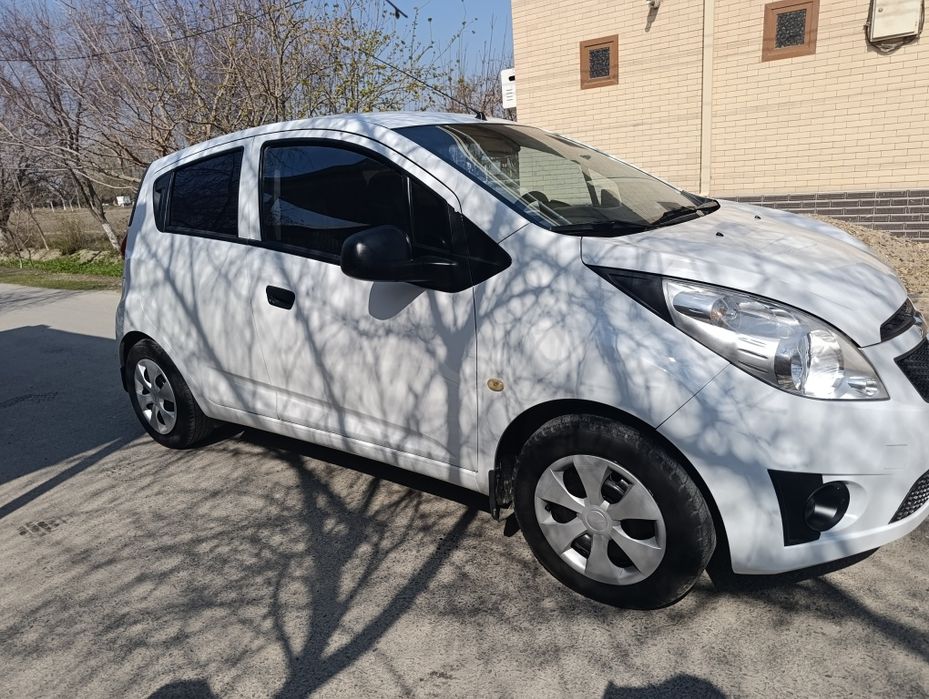 2014йил спарк срочна сотилади