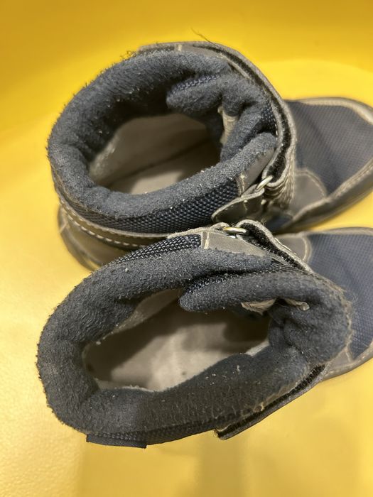 Весеннии ботинки на мальчика