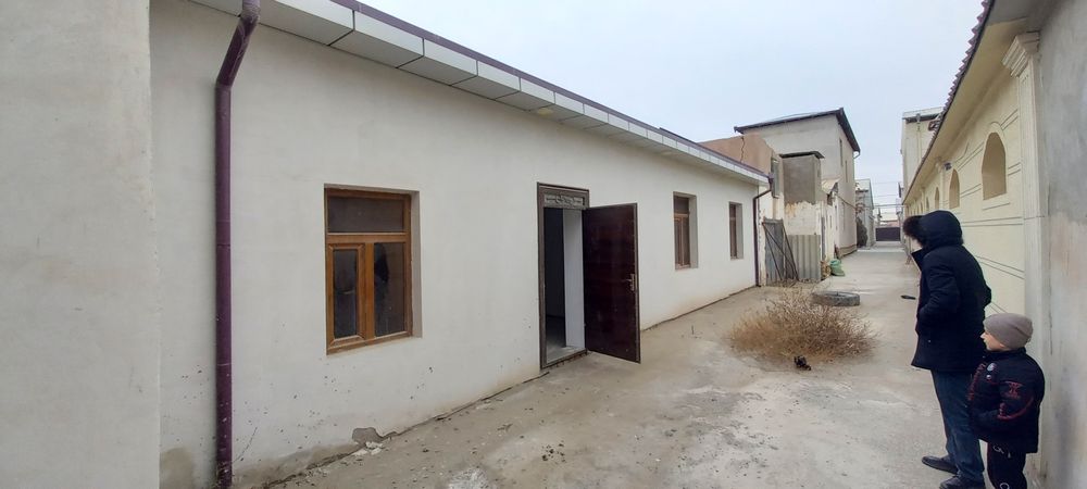 Ховли жой сотилади