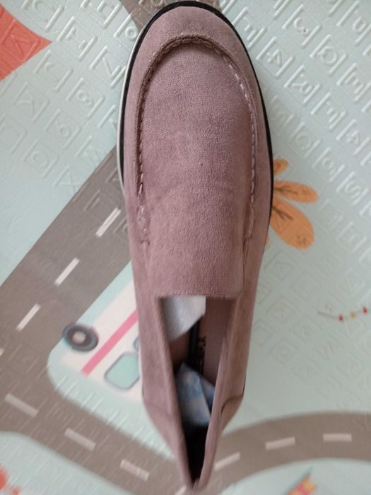 Продам НОВЫЕ лоферы. Торг