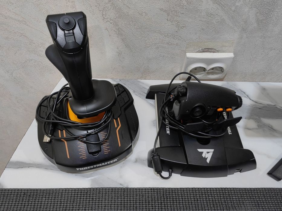 Геймпад джойстик (авиасимуляторы)