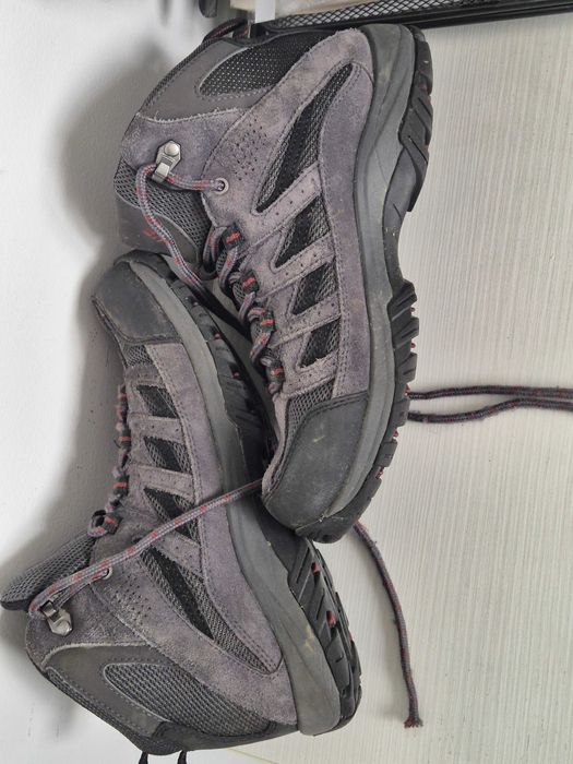Ghete impermeabile Columbia Crestwood II, marimea 40. Putin folosite.