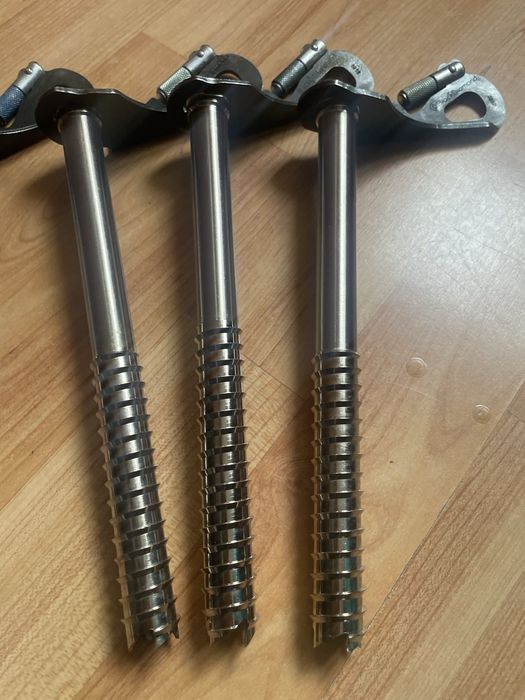 Suruburi gheata 8 x Black Diamond ice tools petzl grivel camp simond