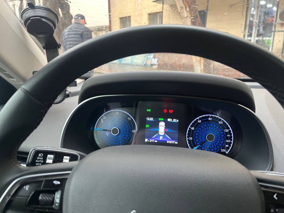 Hongqi 500 тали сотилади