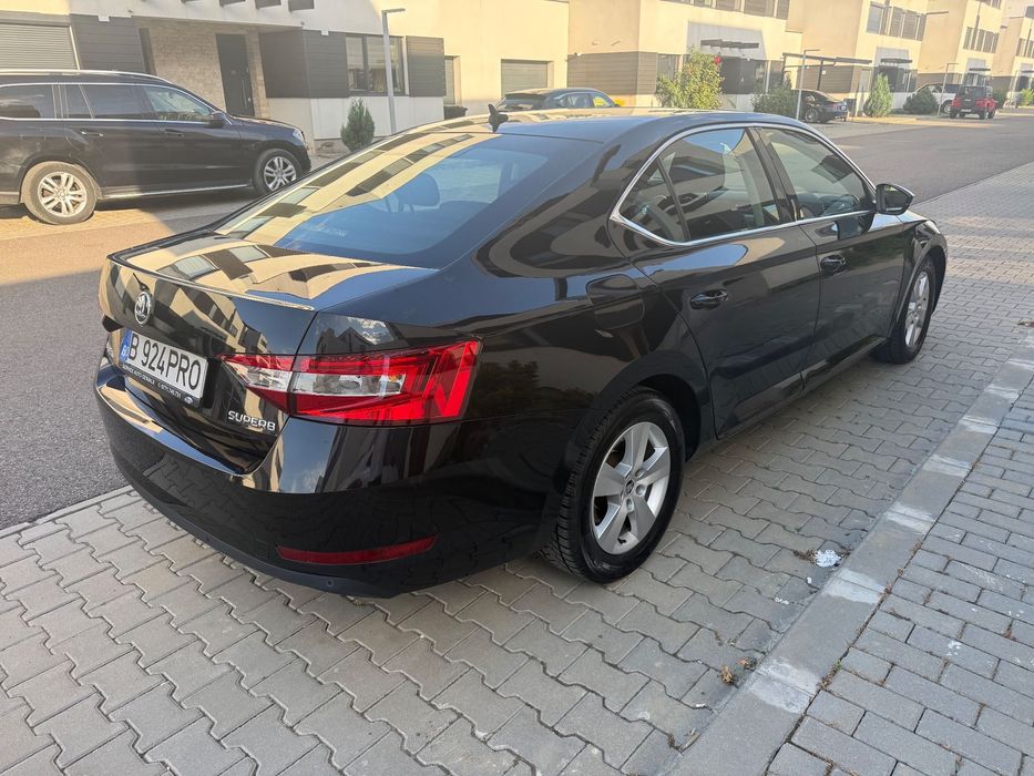 Skoda Superb Skoda Superb 2017 | 1.6 TDI (120 CP) factura | Întreținută | ITP