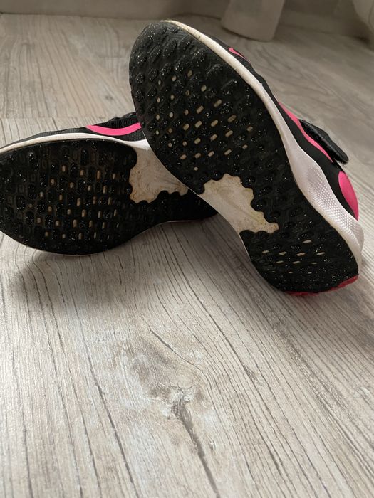 Детски маратонки Nike Revolution 7