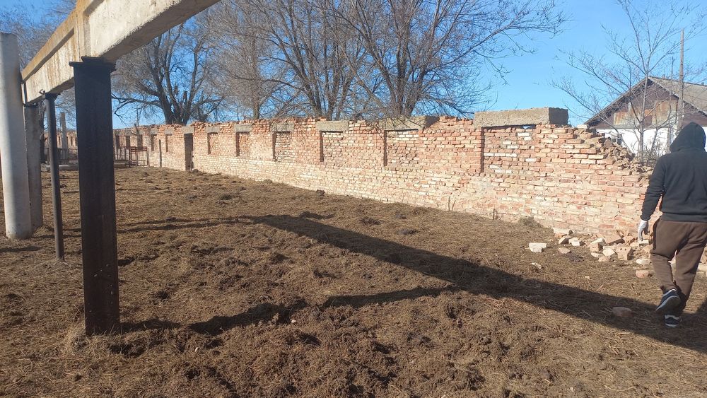 Красный кирпич бу