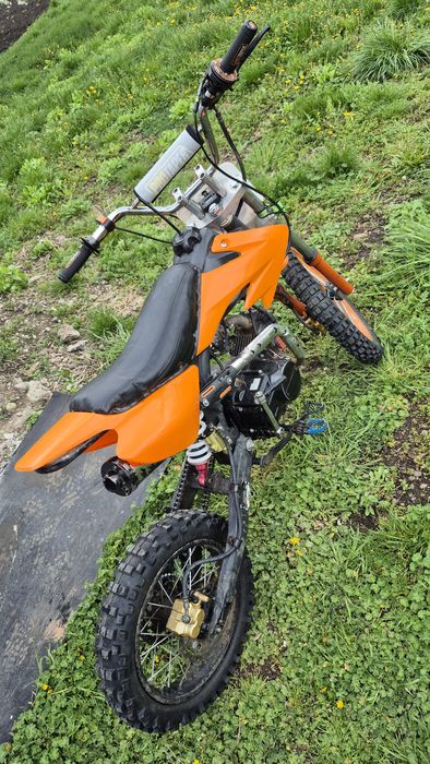 Vând cross KXD 125