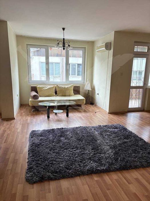 Дава се под наем Многостаен апартамент в Пловдив, Мараша - 220 кв.м за 1100 € - Снимка #1