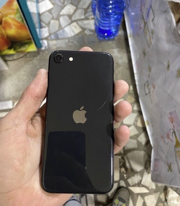 Iphone se 2020 sotiladi