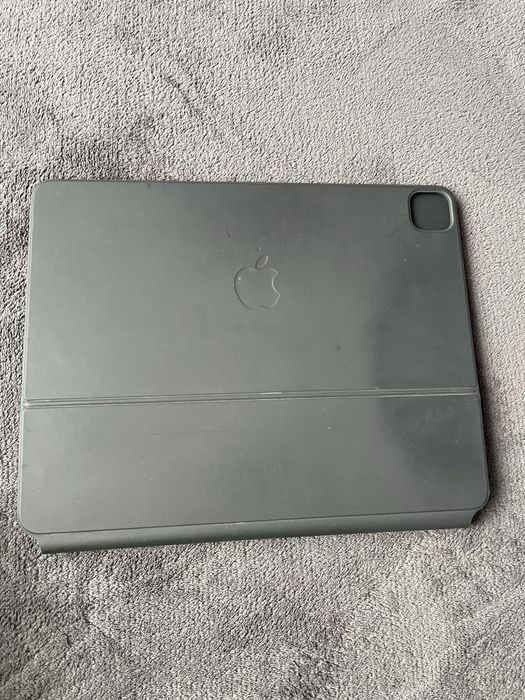 Magic Keyboard за Ipad 13”