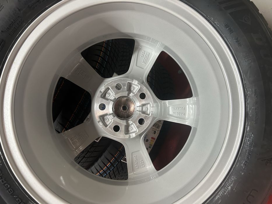 15 цола 5х100 Skoda Scala Fabia VW Polo Audi A1 Зимни Гуми 195/65/15